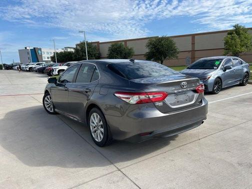 2019 Toyota Camry LE