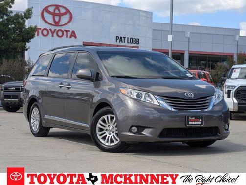 2017 Toyota Sienna XLE
