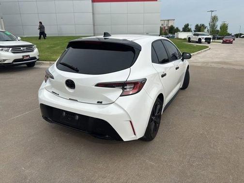 2021 Toyota Corolla Hatchback SE
