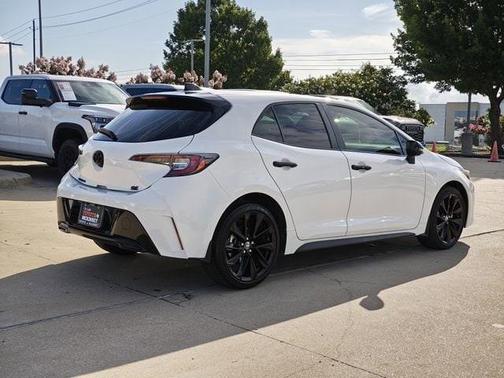 2021 Toyota Corolla Hatchback SE