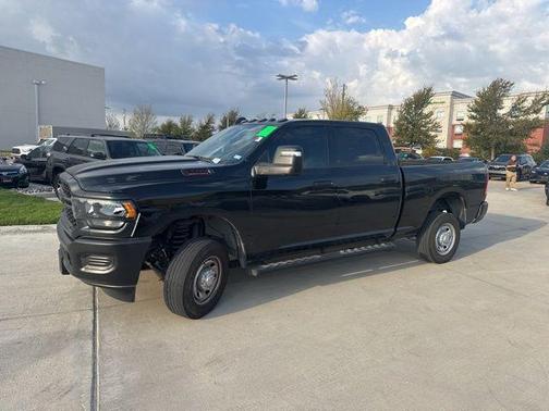 2024 RAM 2500 Tradesman Crew Cab 4x4 6'4' Box