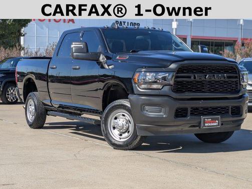 2024 RAM 2500 Tradesman Crew Cab 4x4 6'4' Box
