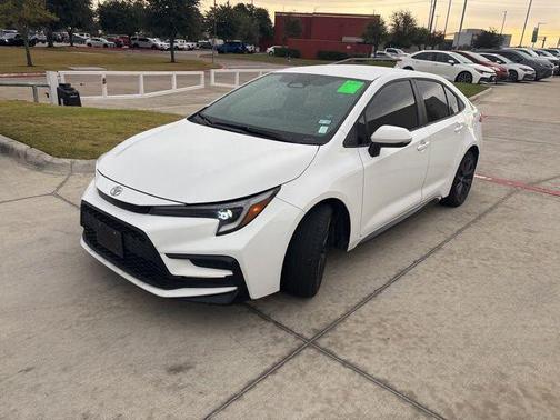 2023 Toyota Corolla SE