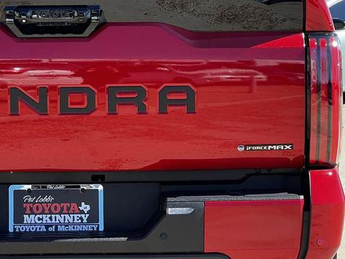 2025 Toyota Tundra Hybrid Platinum