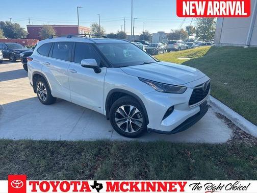2023 Toyota Highlander Hybrid XLE