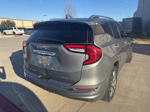 2023 GMC Terrain Denali