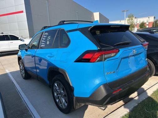 2021 Toyota RAV4 XLE Premium