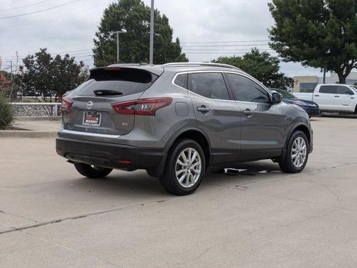 2021 Nissan Rogue Sport SV