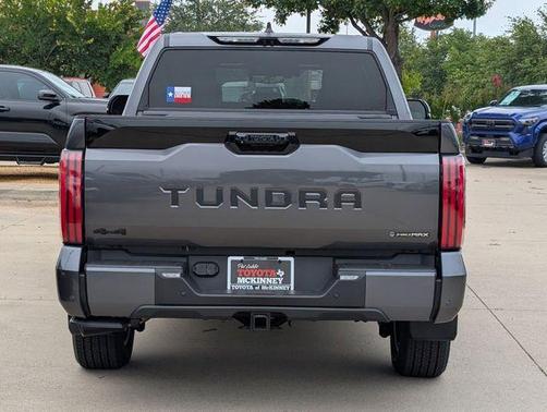 2025 Toyota Tundra Hybrid Platinum