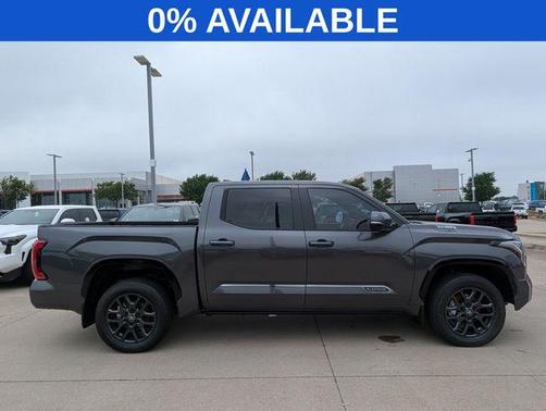 2025 Toyota Tundra Hybrid Platinum