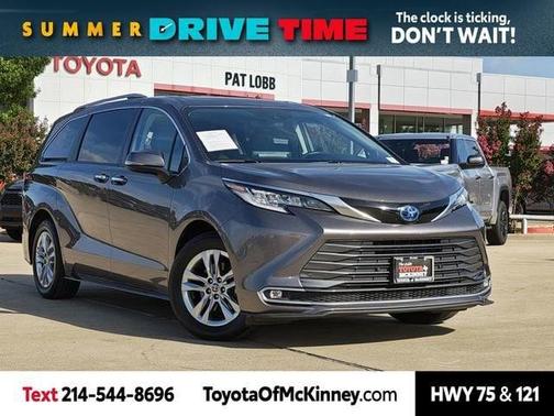 2022 Toyota Sienna Limited
