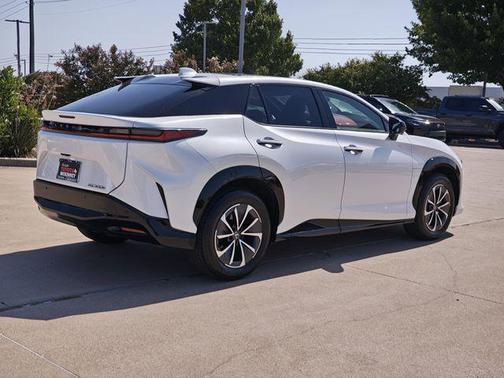 2024 Lexus RZ 300e Premium