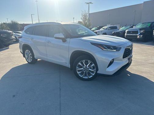2024 Toyota Highlander Hybrid Limited