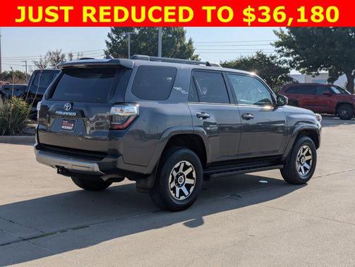 2022 Toyota 4Runner TRD Off Road