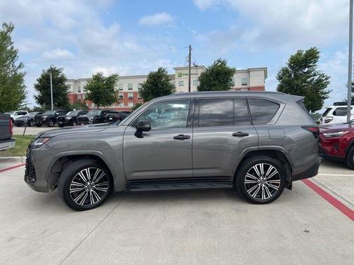 2023 Lexus LX 600 Luxury