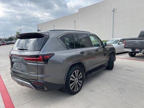 2023 Lexus LX 600 Luxury