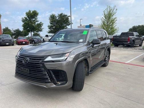 2023 Lexus LX 600 Luxury