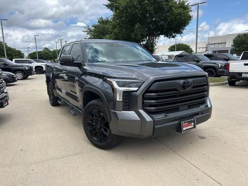 2024 Toyota Tundra SR5