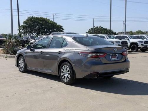 2021 Toyota Camry Hybrid LE