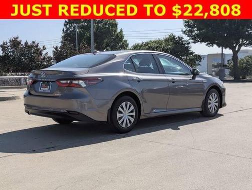 2021 Toyota Camry Hybrid LE