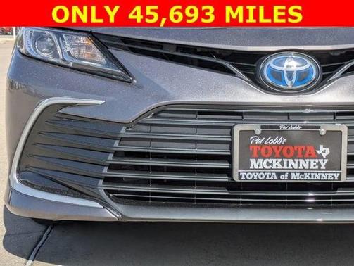 2021 Toyota Camry Hybrid LE
