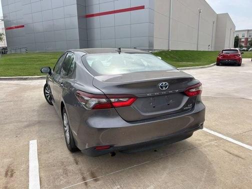 2021 Toyota Camry Hybrid LE