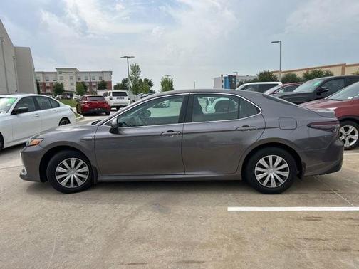 2021 Toyota Camry Hybrid LE