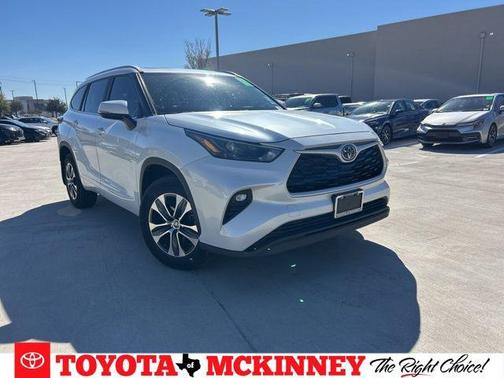 2023 Toyota Highlander XLE