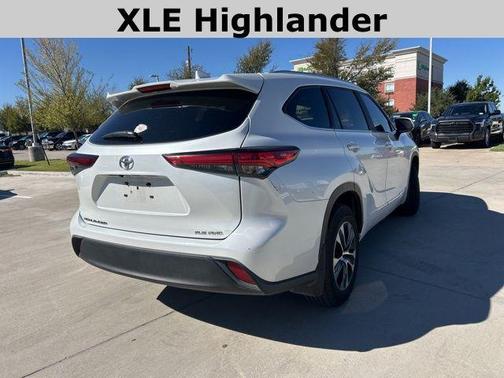 2023 Toyota Highlander XLE