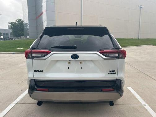2024 Toyota RAV4 Hybrid XSE