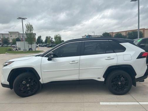 2024 Toyota RAV4 Hybrid XSE