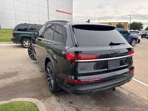 2021 Audi Q7 55 Premium Plus