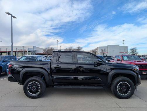 2025 Toyota Tacoma Hybrid TRD Off Road
