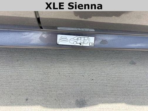 2022 Toyota Sienna XLE