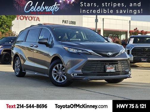 2022 Toyota Sienna XLE