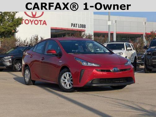 2022 Toyota Prius LE