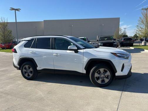 2023 Toyota RAV4 Hybrid XLE