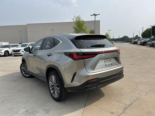 2022 Lexus NX 350h Luxury