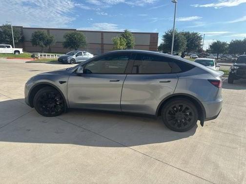 2025 Tesla Model Y Long Range