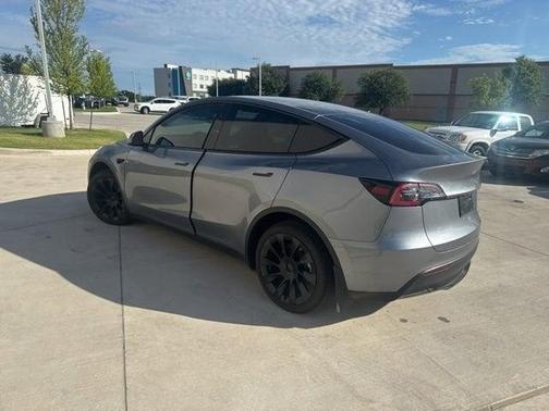 2025 Tesla Model Y Long Range