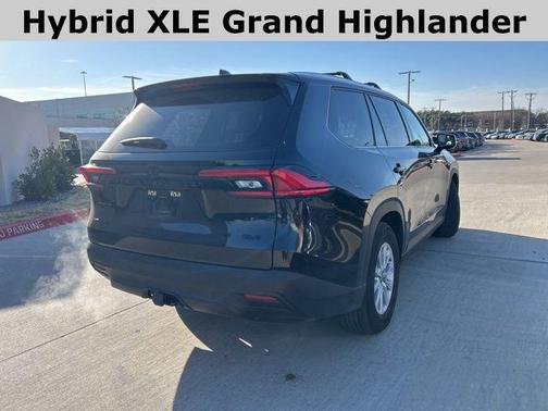 2024 Toyota Grand Highlander Hybrid XLE