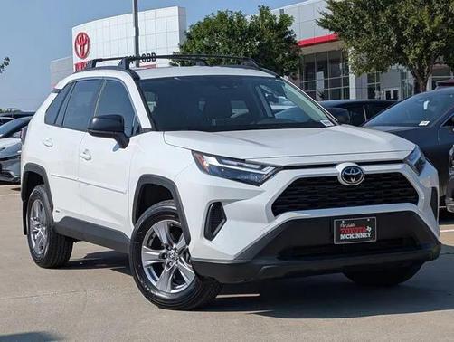 2025 Toyota RAV4 Hybrid LE
