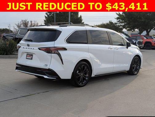 2024 Toyota Sienna XSE 7 Passenger
