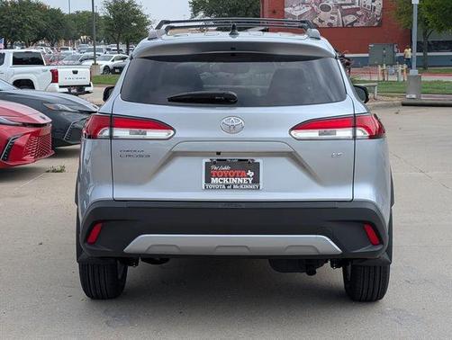 2025 Toyota Corolla Cross LE