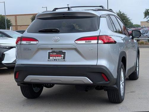 2025 Toyota Corolla Cross LE