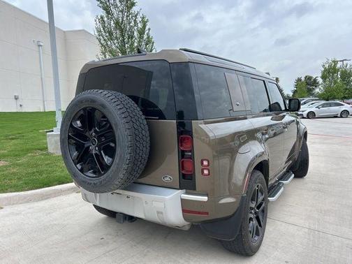 2022 Land Rover Defender 110 XS Edition