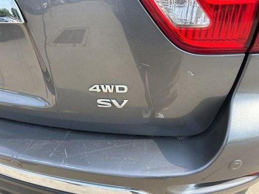 2019 Nissan Pathfinder SV