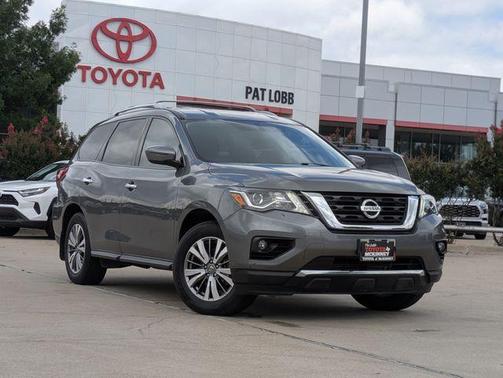 2019 Nissan Pathfinder SV