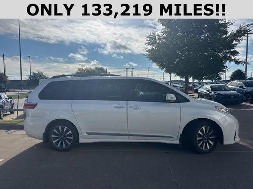 2018 Toyota Sienna Limited Premium