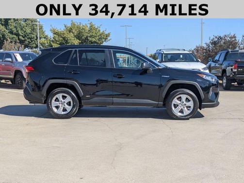 2021 Toyota RAV4 Hybrid LE